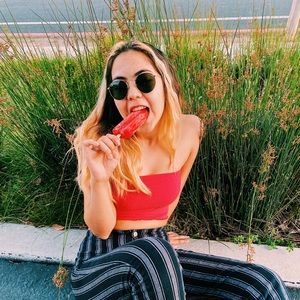 Meet your Posher, Nadia